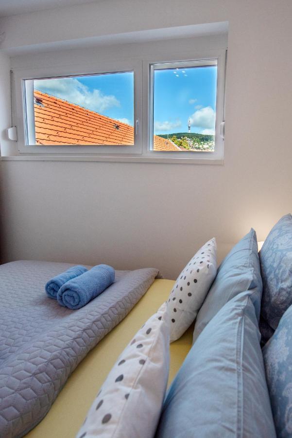 Zsuka Apartman Free Parking 佩奇 外观 照片