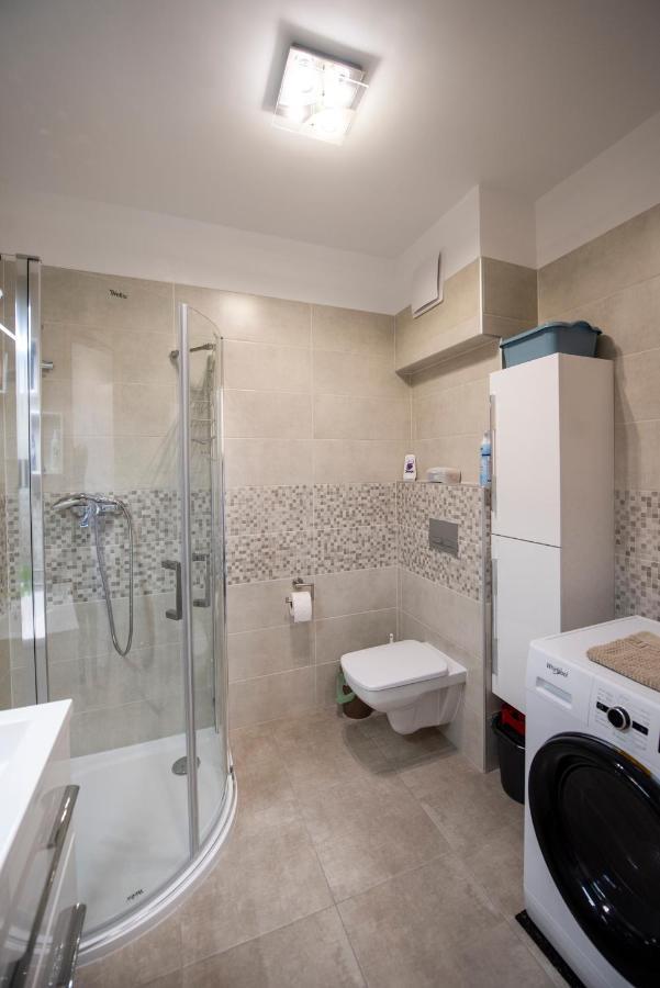 Zsuka Apartman Free Parking 佩奇 外观 照片