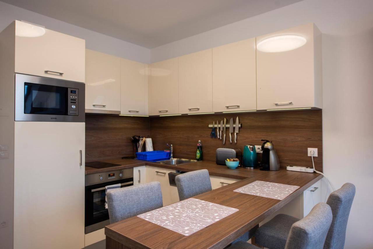 Zsuka Apartman Free Parking 佩奇 外观 照片